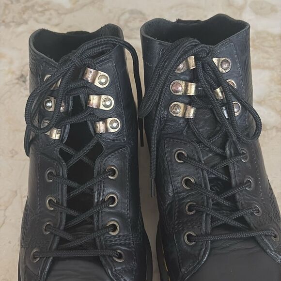 Vintage Dr. Martens 8088 Low Cut Boots Made in England Rare - Picture 10 of 15